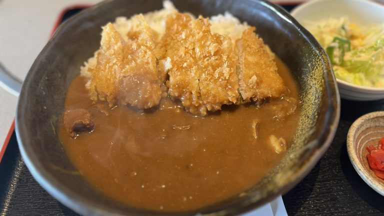 とうとう食べれた！焼肉屋のカレー